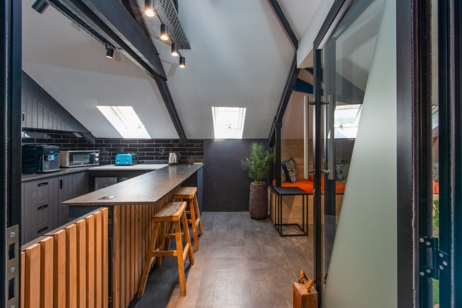 To Let commercial Property for Rent in Buitenverwagting Western Cape